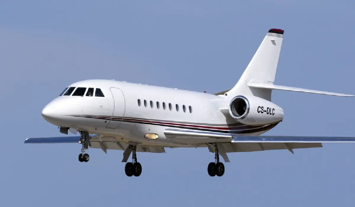 Dassault - Falcon 2000EX - Heavy Jet Rentals - Preowned Heavy Jets - Exclusive Concierge Club.webp